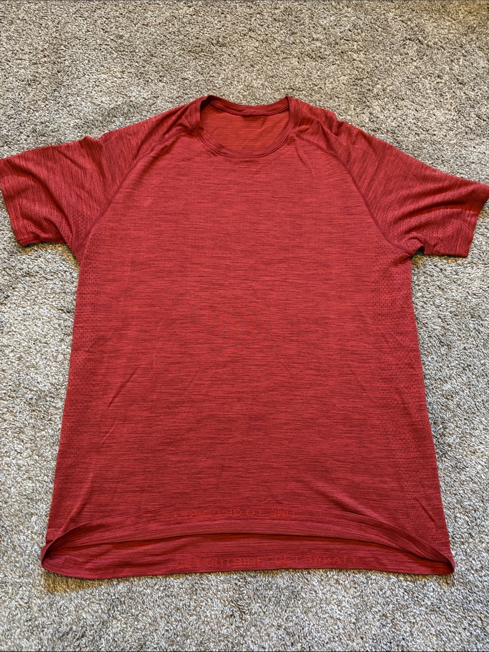 lululemon athletica Men's Red Heather Short Sleeve Tee
